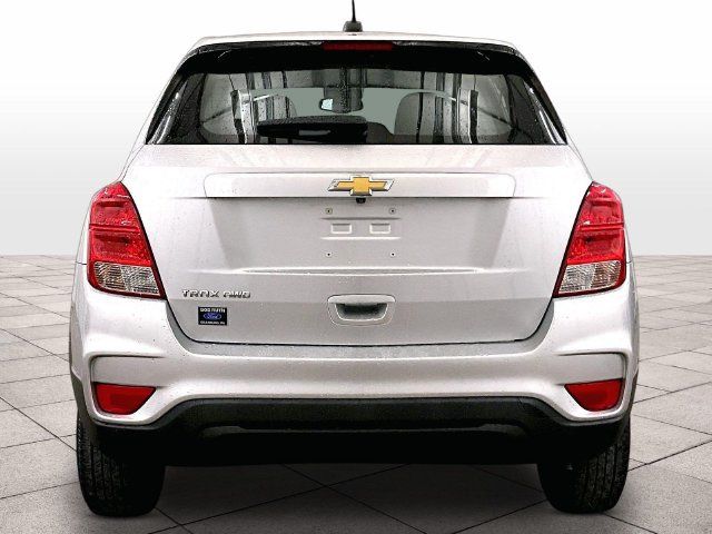 Used 2018 Chevrolet Trax LS AWD/4WD image 4