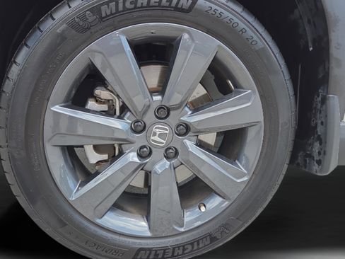 Used 2023 Honda Pilot Sport image 37