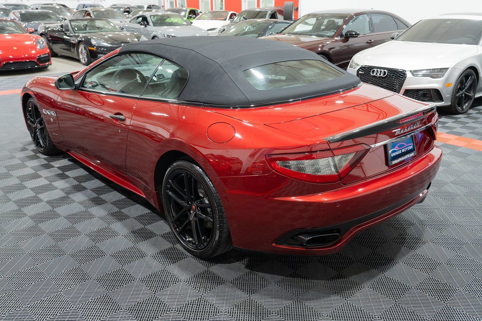 Used 2017 Maserati GranTurismo Sport RWD image 57