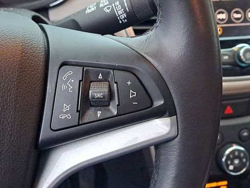 Used 2020 Chevrolet Trax LT w/ Sun & Sound Package image 14