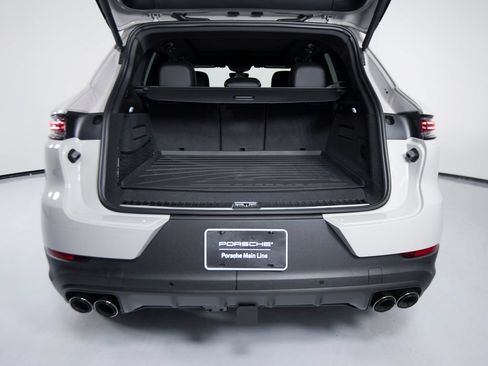 Certified 2026 Porsche Cayenne E-Hybrid AWD/4WD image 85