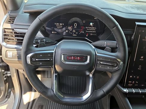 Used 2026 GMC Acadia Elevation w/ Black Edition FWD image 21