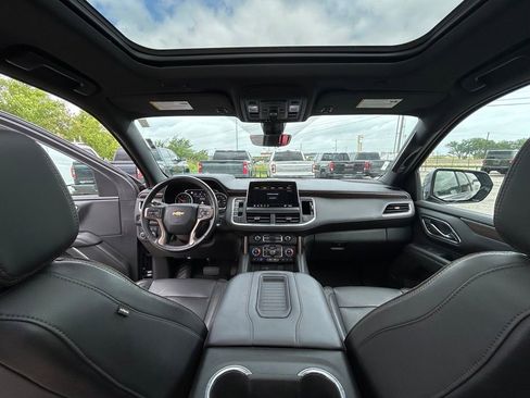 Used 2021 Chevrolet Suburban High Country AWD/4WD image 9