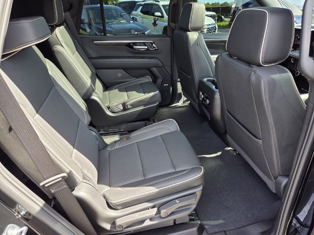 New 2027 Chevrolet Equinox LT w/ Convenience Package II FWD image 16