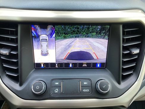 Used 2022 GMC Acadia Denali w/ Denali Technology Package AWD/4WD image 62