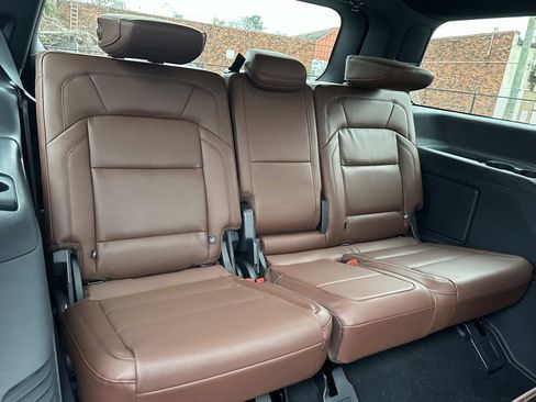 New 2026 Lincoln Navigator Reserve image 17