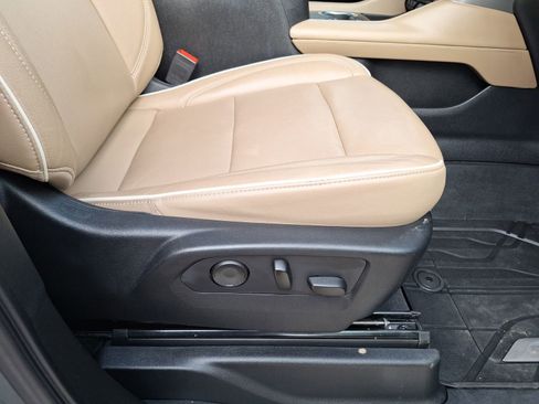 Used 2021 Chevrolet Tahoe Premier AWD/4WD image 34