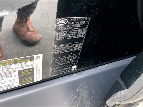 Used 2023 Land Rover Discovery S R-Dynamic image 33