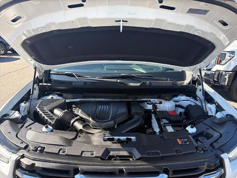 Certified 2025 GMC Acadia Elevation image 23