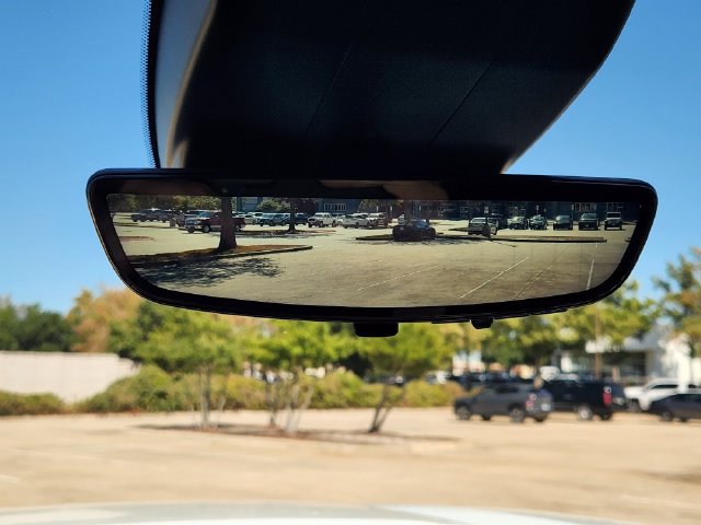 Used 2024 GMC Sierra 1500 AT4 w/ Technology Package AWD/4WD image 17