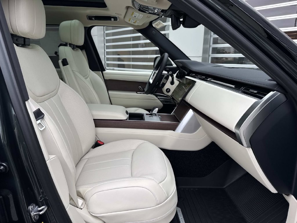 New 2026 Land Rover Range Rover SE AWD/4WD image 10