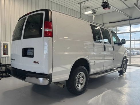 Used 2024 GMC Savana 2500 w/ Driver Convenience Package RWD image 3