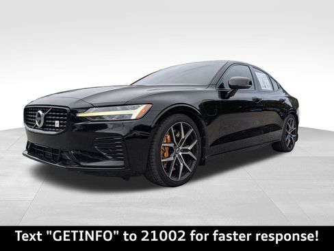Used 2019 Volvo S60 T8 R-Design image 8