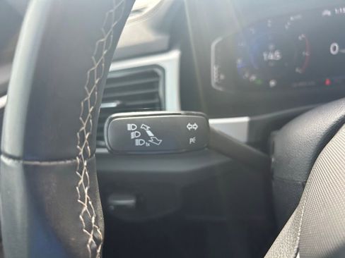 Used 2023 Volkswagen Atlas SE w/ Panoramic Sunroof Package image 24