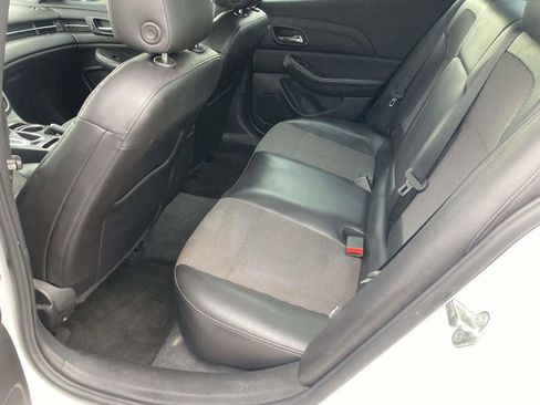 Used 2016 Chevrolet Malibu LT image 14