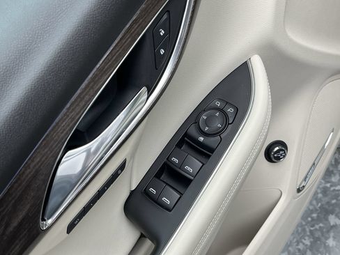 Certified 2023 Buick Envision Avenir AWD/4WD image 10