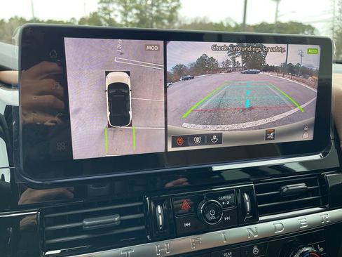 New 2026 Nissan Pathfinder Platinum w/ Cargo Package image 9