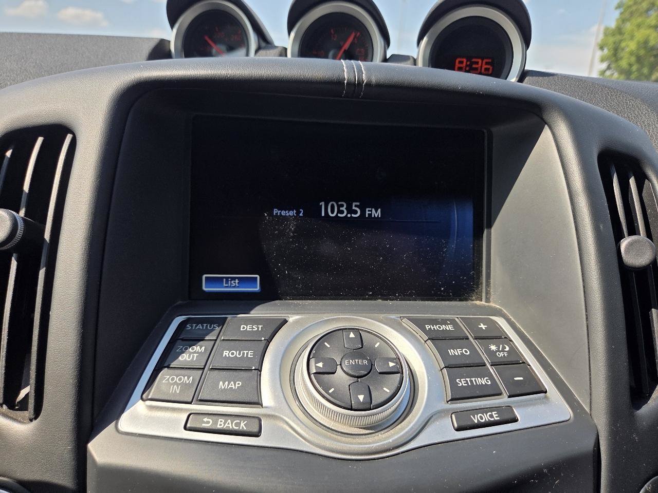 Used 2010 Nissan 370Z Touring w/ Sport Pkg RWD image 16