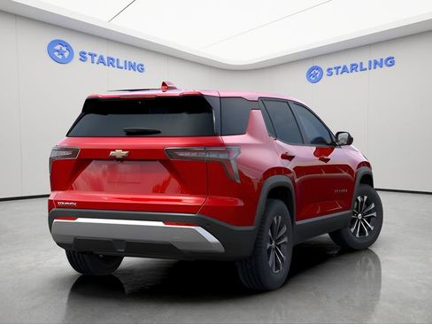 New 2026 Chevrolet Equinox LT w/ Safety and Technology Package FWD image 4