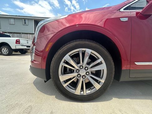 Used 2023 Cadillac XT5 Premium Luxury FWD image 9