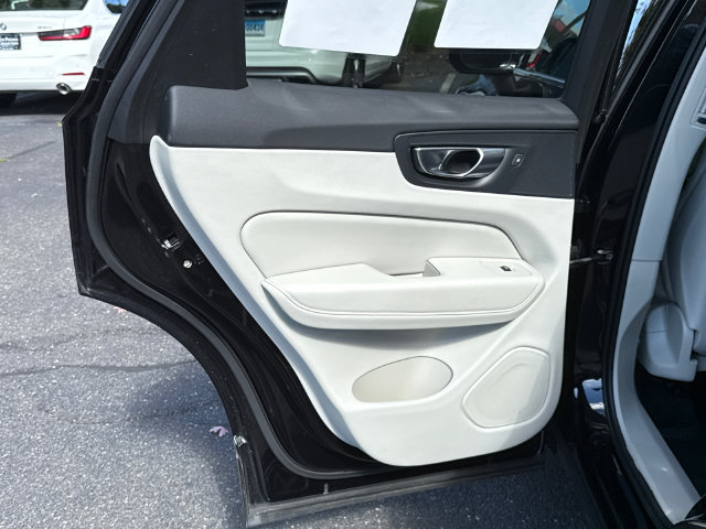 Certified 2023 Volvo XC60 B5 Core w/ Climate Package AWD/4WD image 20