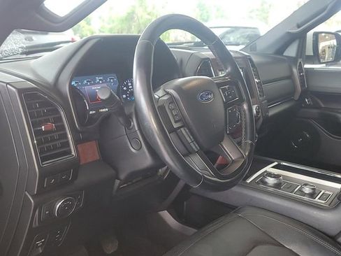 Used 2019 Ford Expedition Max Limited image 9