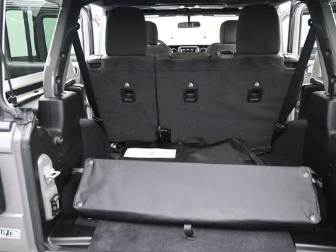 Used 2021 Jeep Wrangler Unlimited Sport image 13