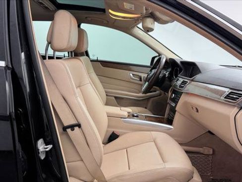 Used 2016 Mercedes-Benz E 350 Sedan image 22
