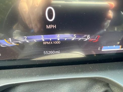 Used 2022 Jeep Grand Cherokee Limited RWD image 3