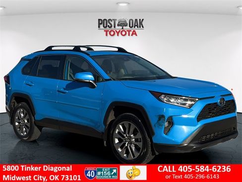 Used 2021 Toyota RAV4 XLE Premium image 1