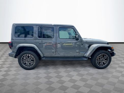 Used 2023 Jeep Wrangler Unlimited Sahara AWD/4WD image 5