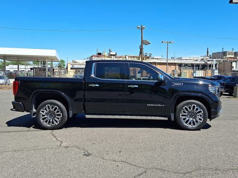 Used 2024 GMC Sierra 1500 Denali Ultimate AWD/4WD image 8