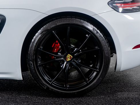 Used 2022 Porsche 718 Boxster S image 19