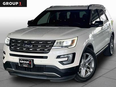 Used 2017 Ford Explorer XLT w/ Equipment Group 202A