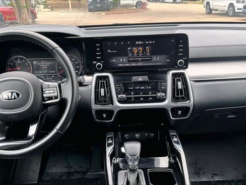 Used 2021 Kia Sorento SX image 7