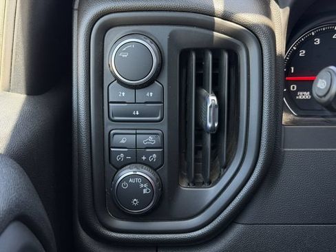 Used 2024 Chevrolet Silverado 2500 Custom w/ Custom Value Package AWD/4WD image 21