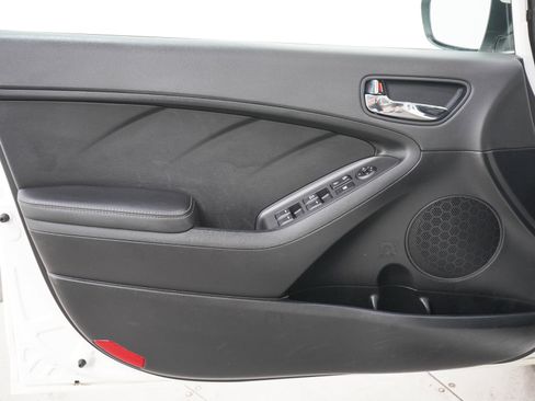 Used 2016 Kia Forte LX FWD image 18