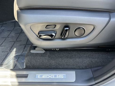 Certified 2025 Lexus GX 550 AWD/4WD image 10