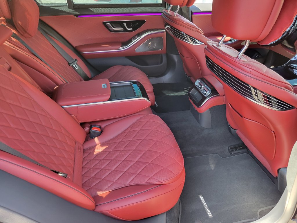 Used 2024 Mercedes-Benz S 580 4MATIC Sedan image 20