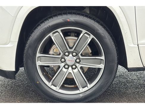 Used 2019 GMC Acadia Denali w/ Technology Package image 30