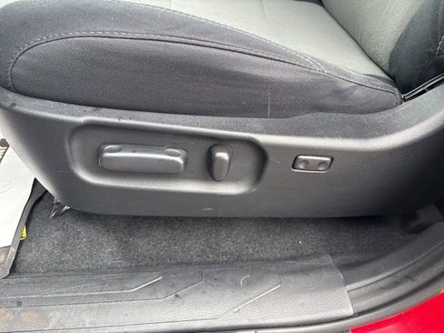 Used 2021 Toyota Tacoma TRD Sport image 38