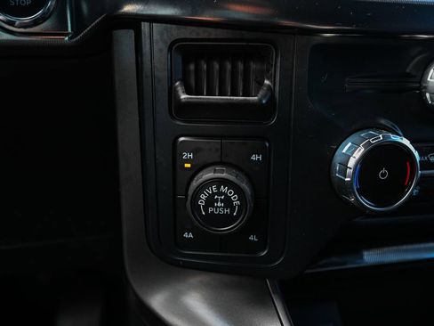 Used 2025 Ford F150 Lariat AWD/4WD image 34