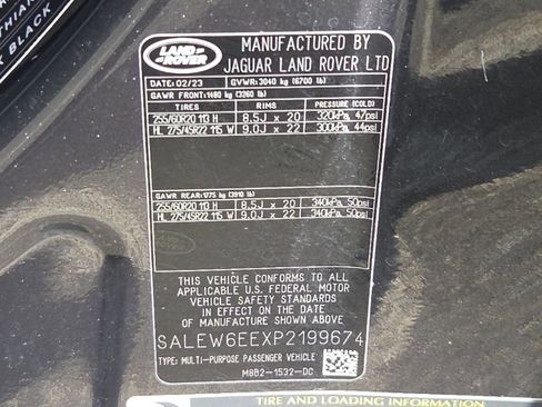 Used 2023 Land Rover Defender 90 V8 image 30