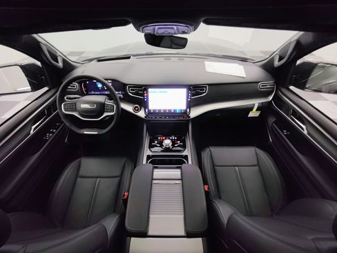 New 2026 Jeep Grand Wagoneer Limited AWD/4WD image 2