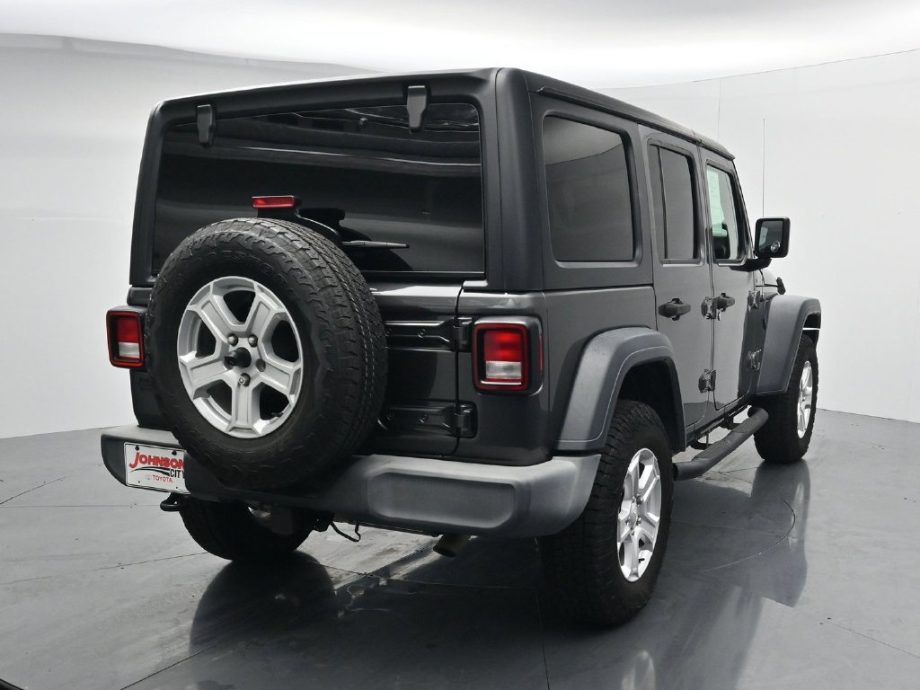 Used 2018 Jeep Wrangler Unlimited Sport S AWD/4WD image 6