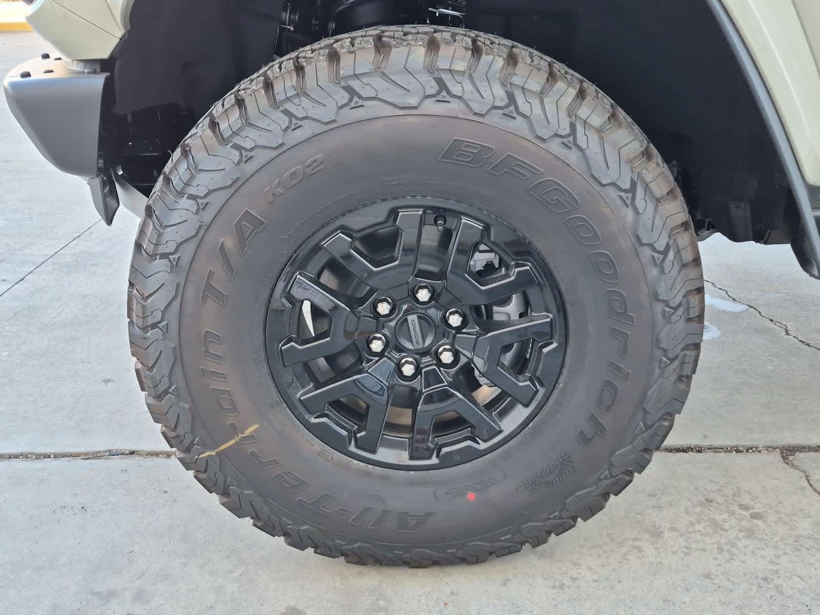 New 2026 Ford Bronco Raptor AWD/4WD image 32