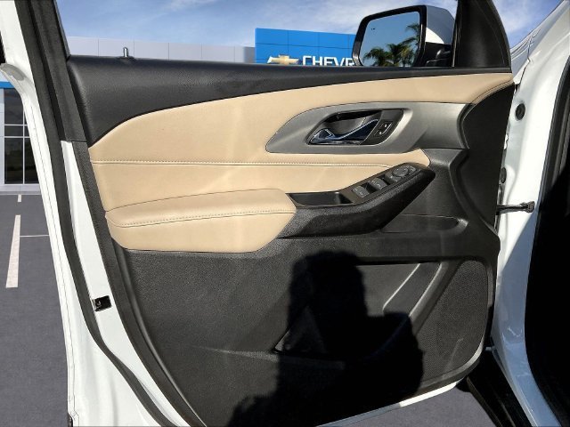 Certified 2023 Chevrolet Traverse LS w/ Midnight/Sport Edition FWD image 22