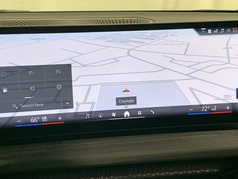 Used 2025 BMW 330i Sedan w/ Convenience Package image 20