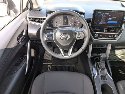 Used 2024 Toyota Corolla Cross LE FWD image 16