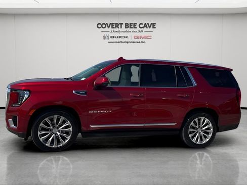 Used 2024 GMC Yukon Denali w/ Denali Reserve Package image 4